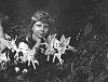 Click image for larger version. 

Name:	Cottingley-Fairies-Elsie-Wright-and-Frances-Griffith.jpg 
Views:	17 
Size:	51.9 KB 
ID:	113850